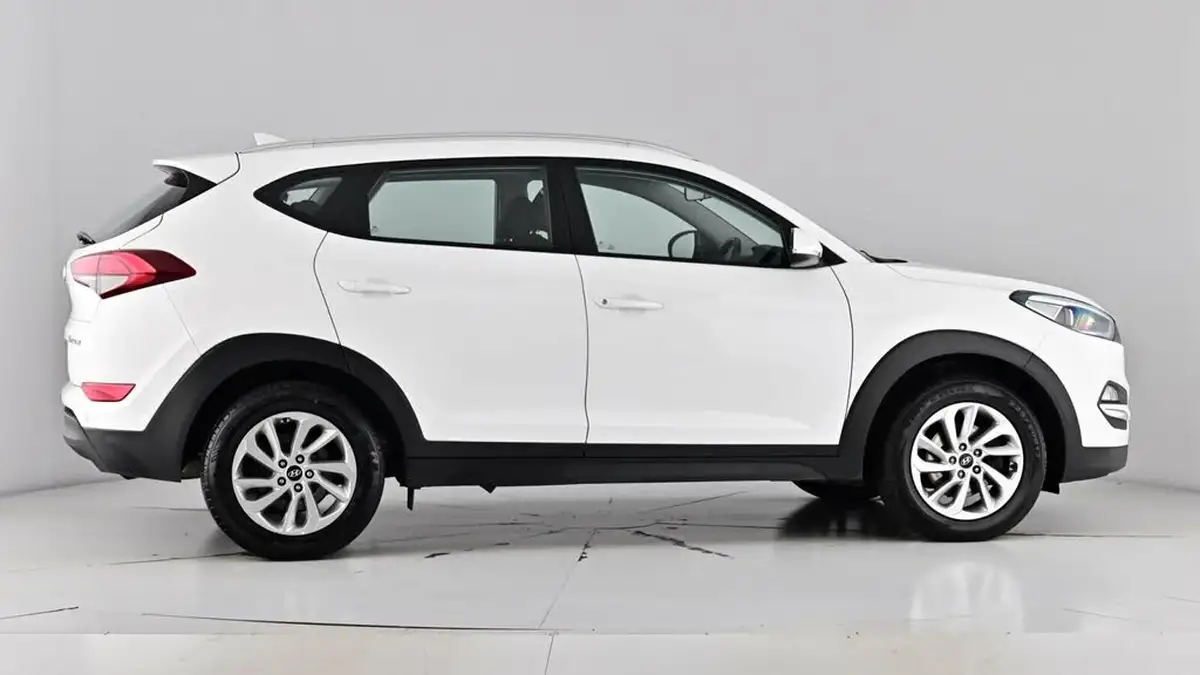 2018-hyundai-tucson-16-gdi-blue-drive-se-nav-big-75