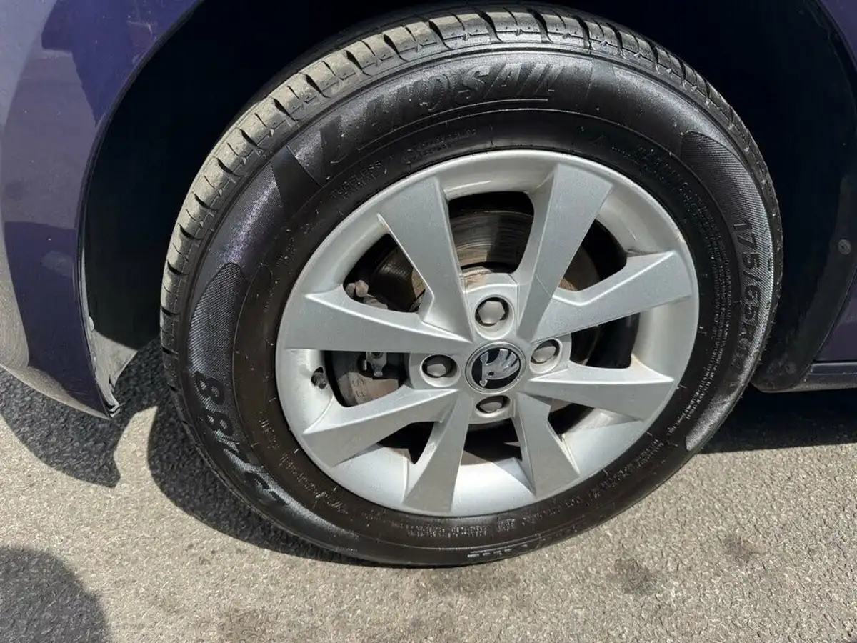 2018-skoda-citigo-10-se-5d-asg-big-14