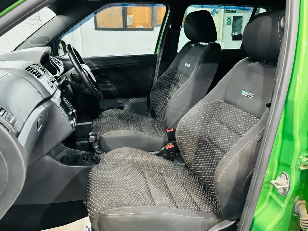 2012-skoda-fabia-14-vrs-estate-big-24