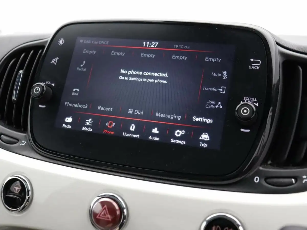2022-fiat-500-10-dolcevita-big-22