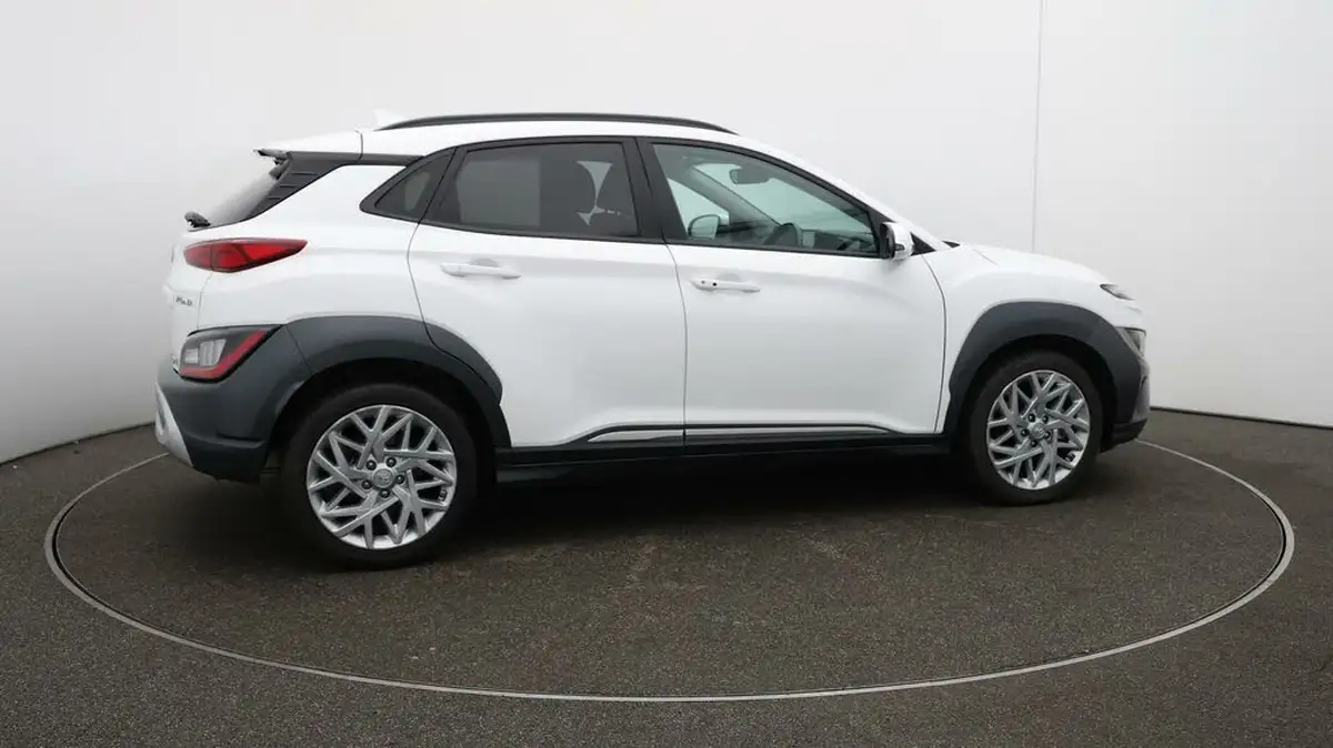 2022-hyundai-kona-16-gdi-premium-big-51