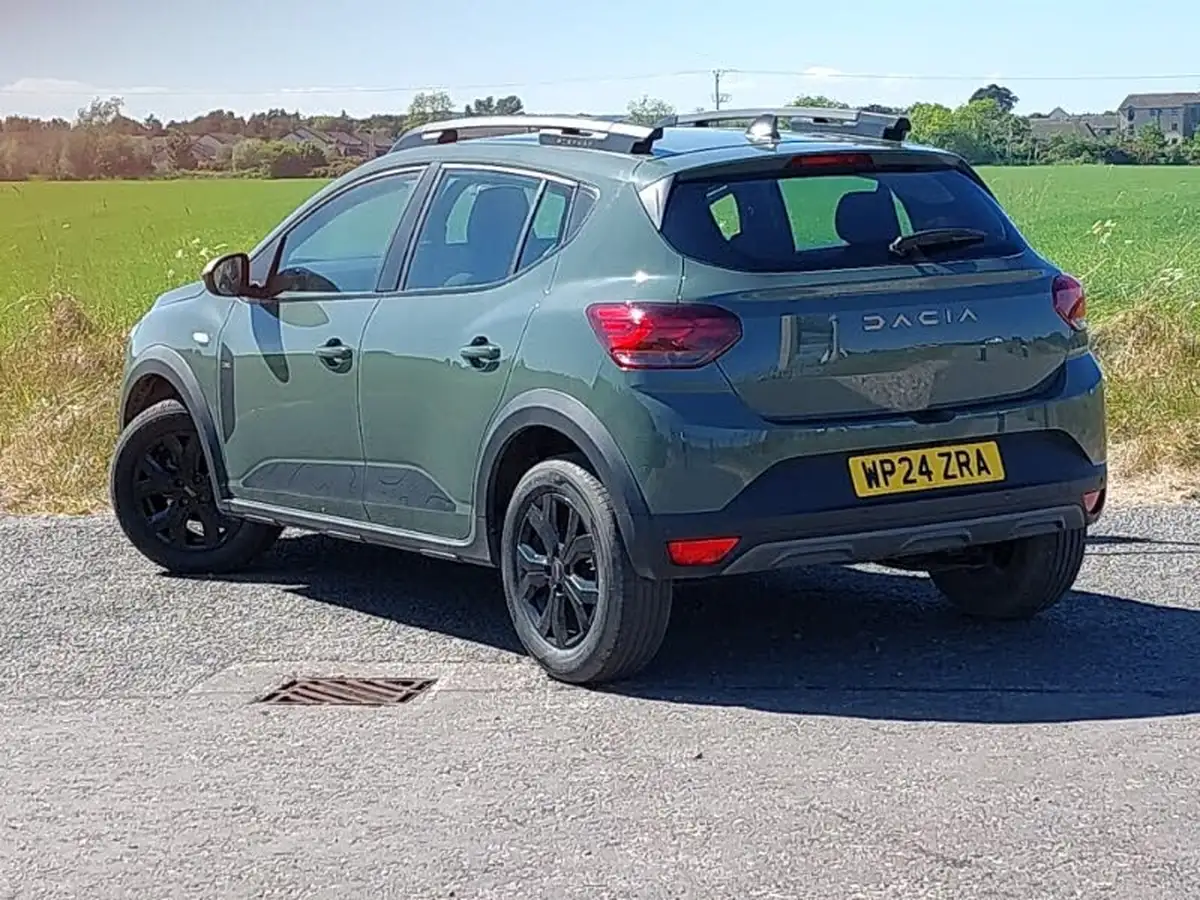 2024-dacia-sandero-stepway-10-tce-extreme-90bhp-big-1