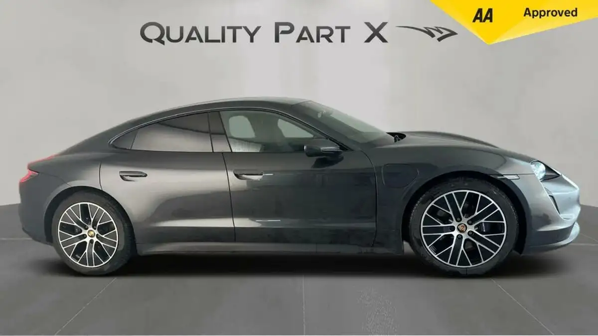 2021-porsche-taycan-e-base-476ps-performance-battery-plus-big-1