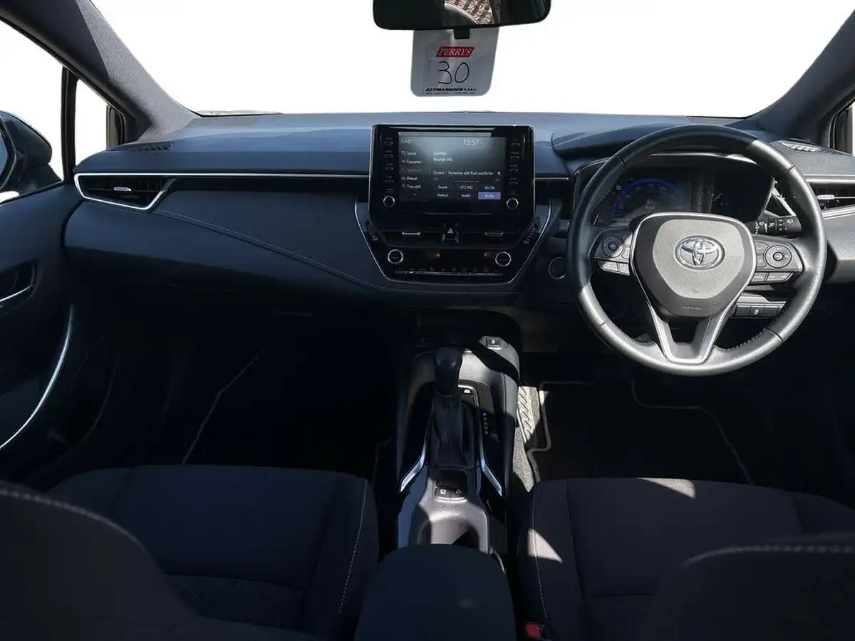 2021-toyota-corolla-18-vvt-i-icon-tech-spare-wheel-hatchback-5d-big-9