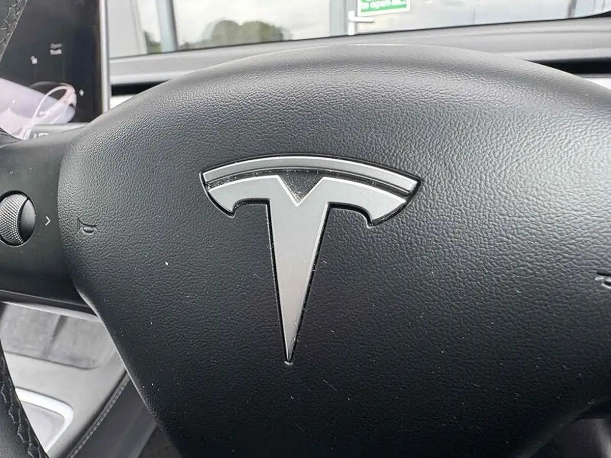 2021-tesla-model-3-e-standard-plus-big-33
