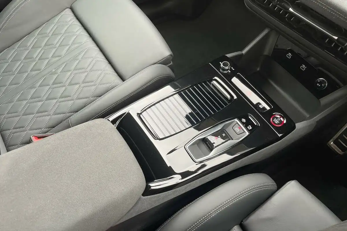 2024-audi-sq6-e-tron-e-edition-1-suv-big-35