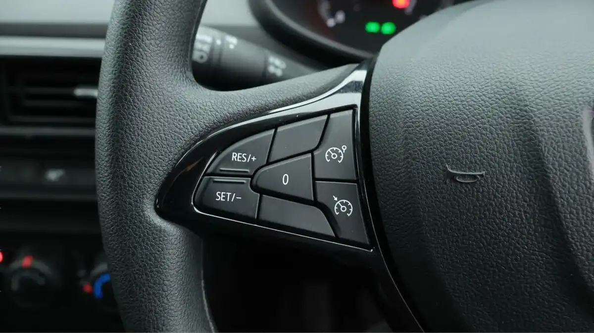 2021-dacia-sandero-10-sce-essential-big-22