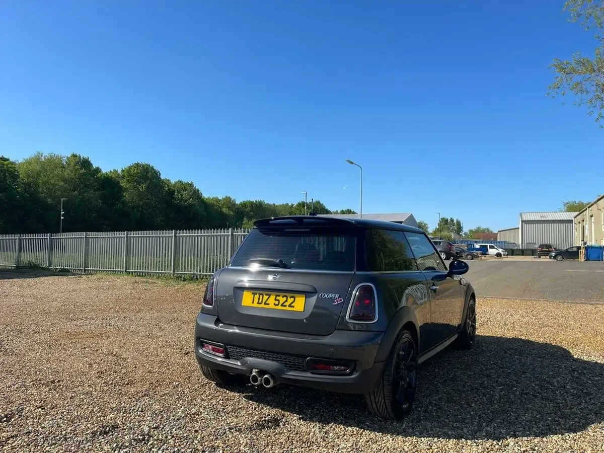 2013-mini-cooper-20td-cooper-sd-bayswater-big-7