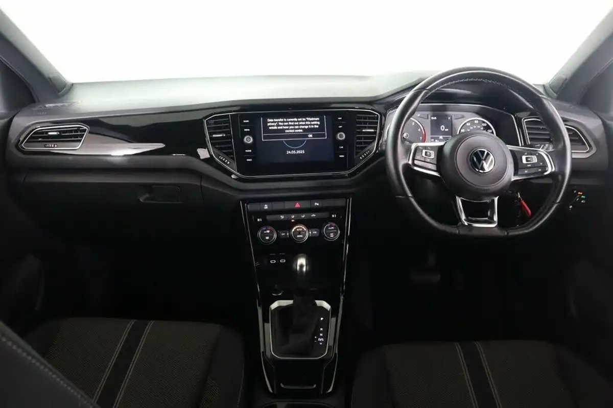 2020-volkswagen-t-roc-15-tsi-black-edition-dsg-big-12