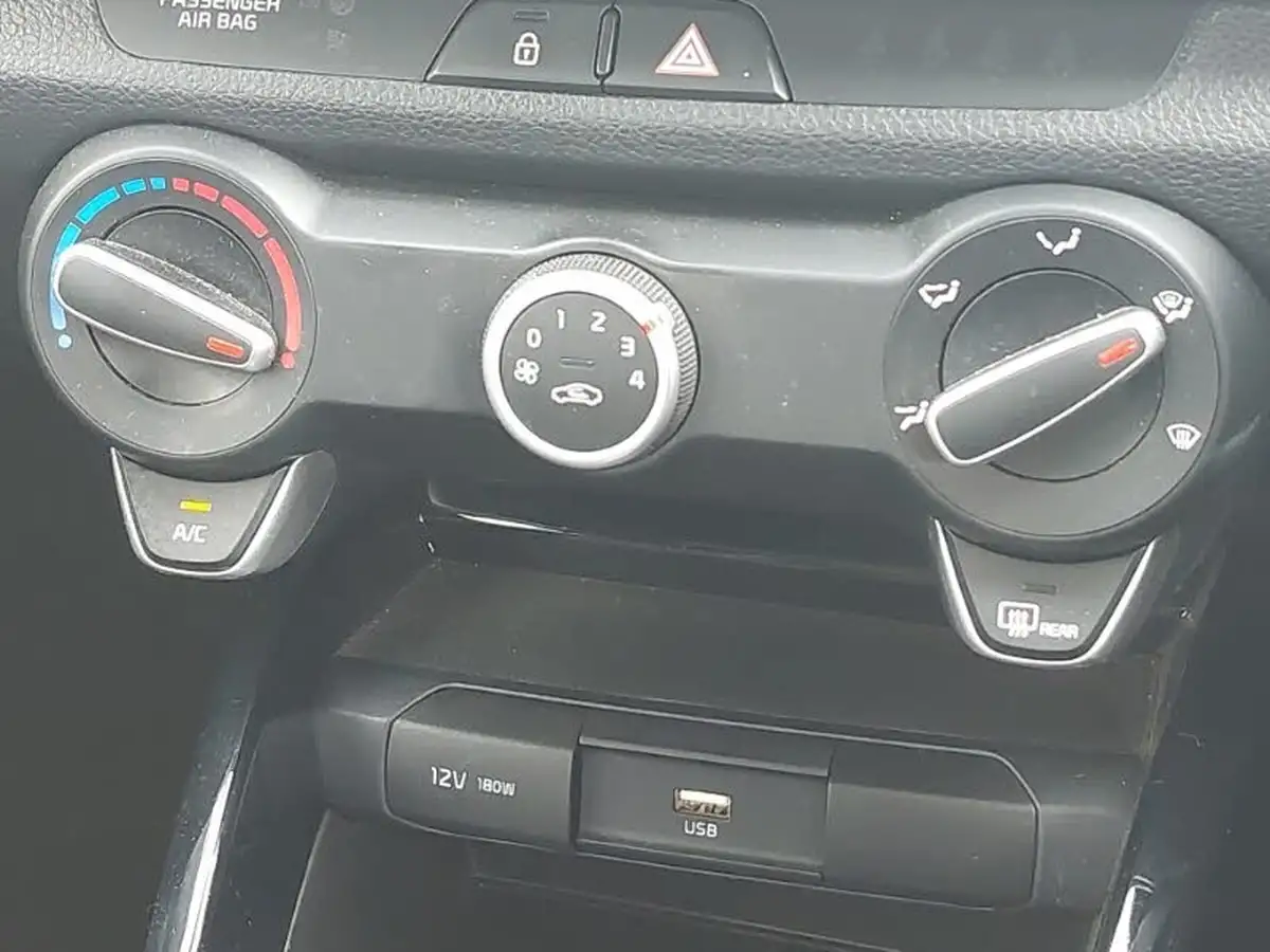 2022-kia-rio-10-t-gdi-2-big-14