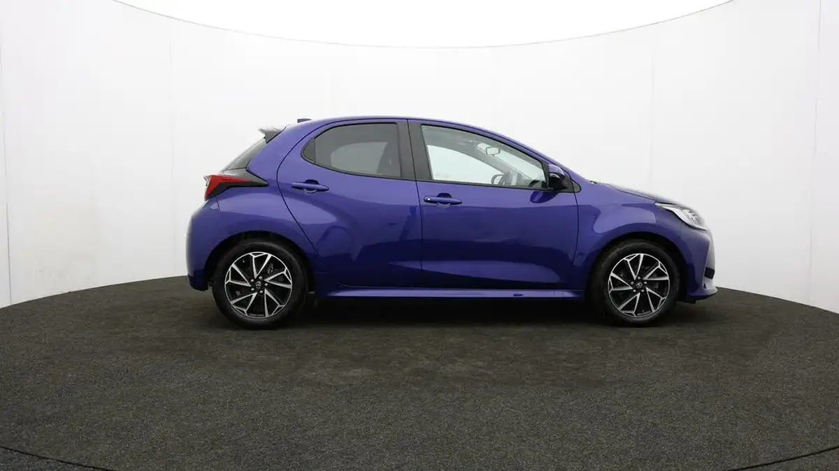 2022-toyota-yaris-15-vvt-i-design-big-40