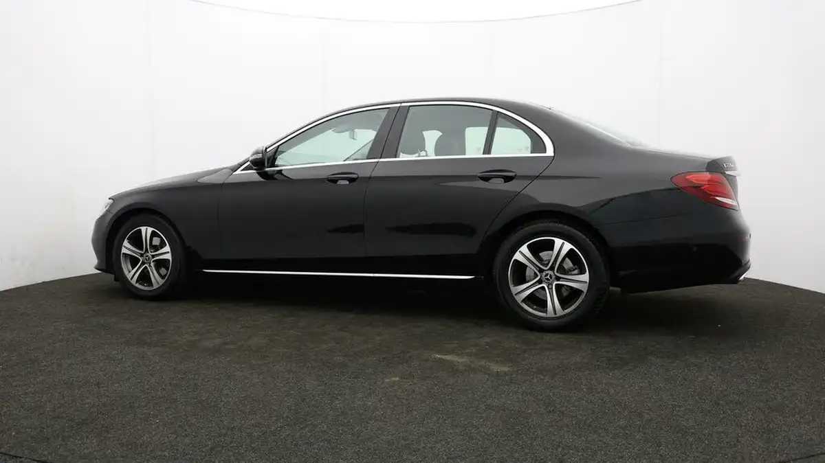 2019-mercedes-benz-e-class-20d-e220d-se-ss-saloon-4d-big-72