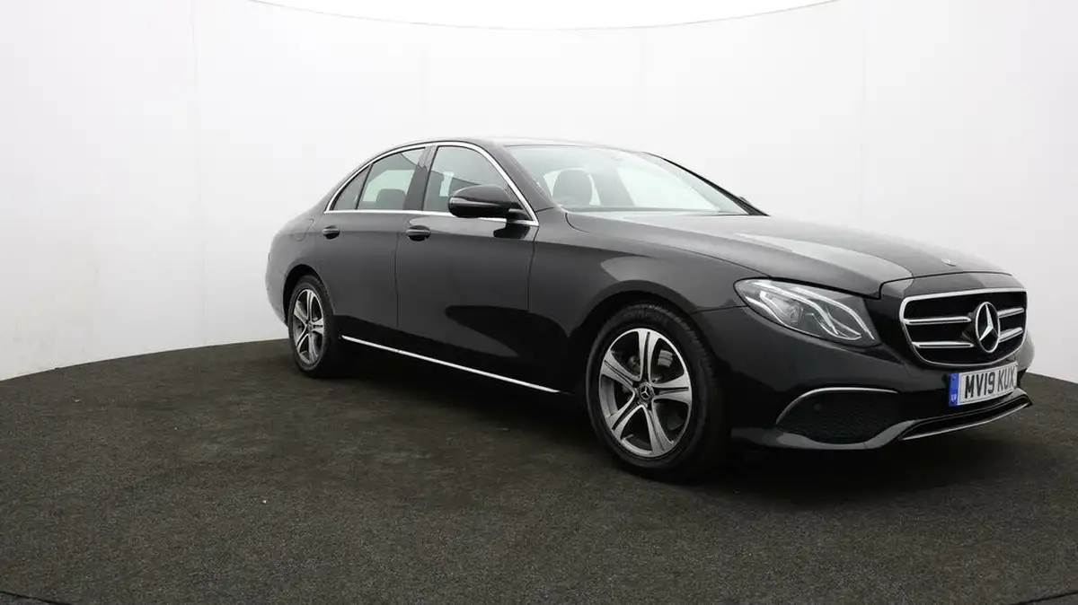 2019-mercedes-benz-e-class-20d-e220d-se-ss-saloon-4d-big-48