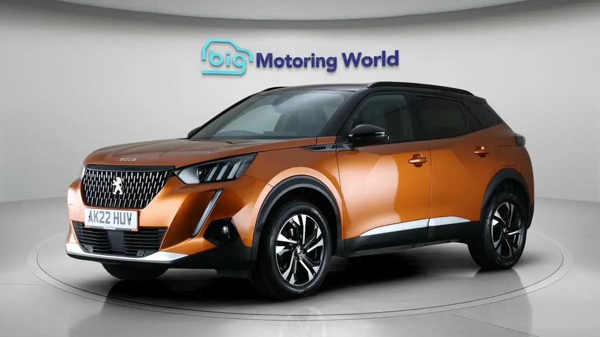 2022-peugeot-2008-suv-12-puretech-gt-big-3