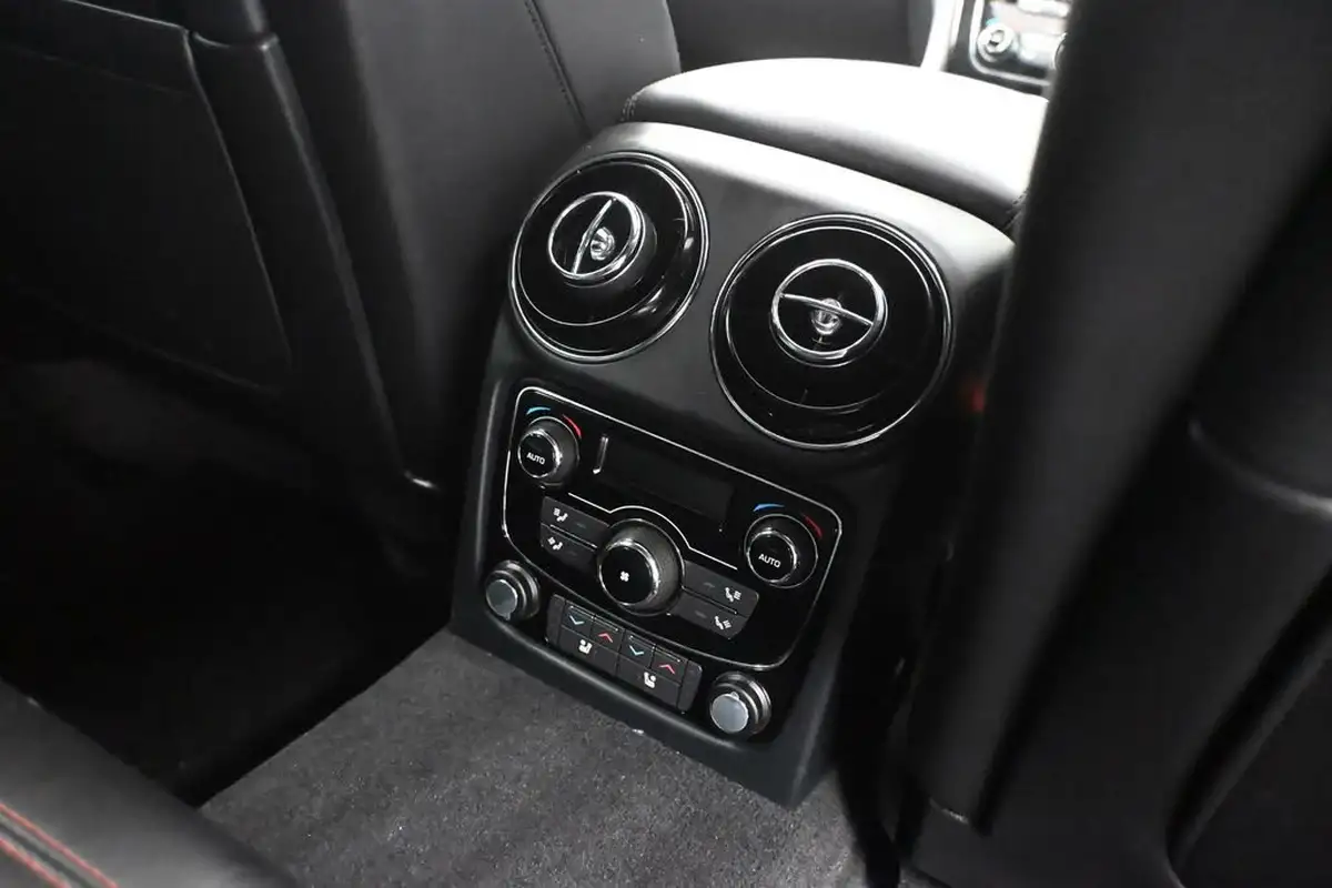 2018-jaguar-xj-series-30td-xj-r-sport-30tdv6-296bhp-big-12