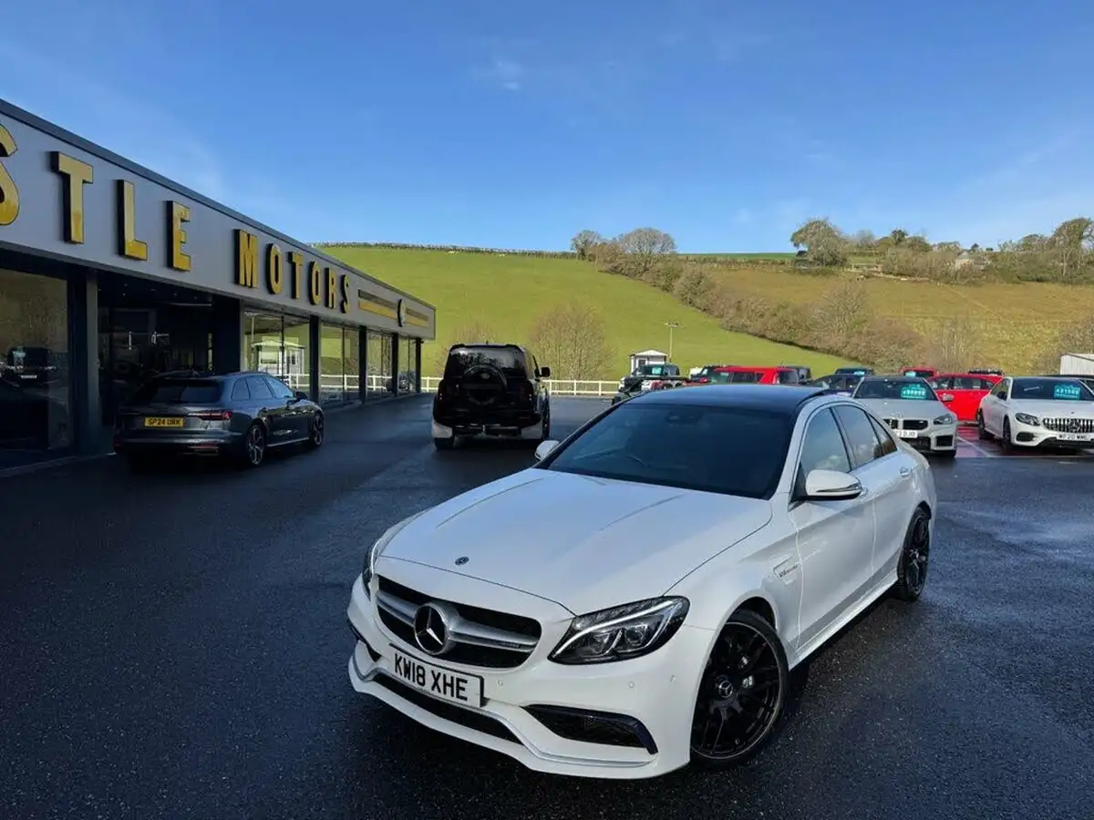 2018-mercedes-benz-c-class-40-c63-amg-premiumss-saloon-4d-speedshift-mct-big-27