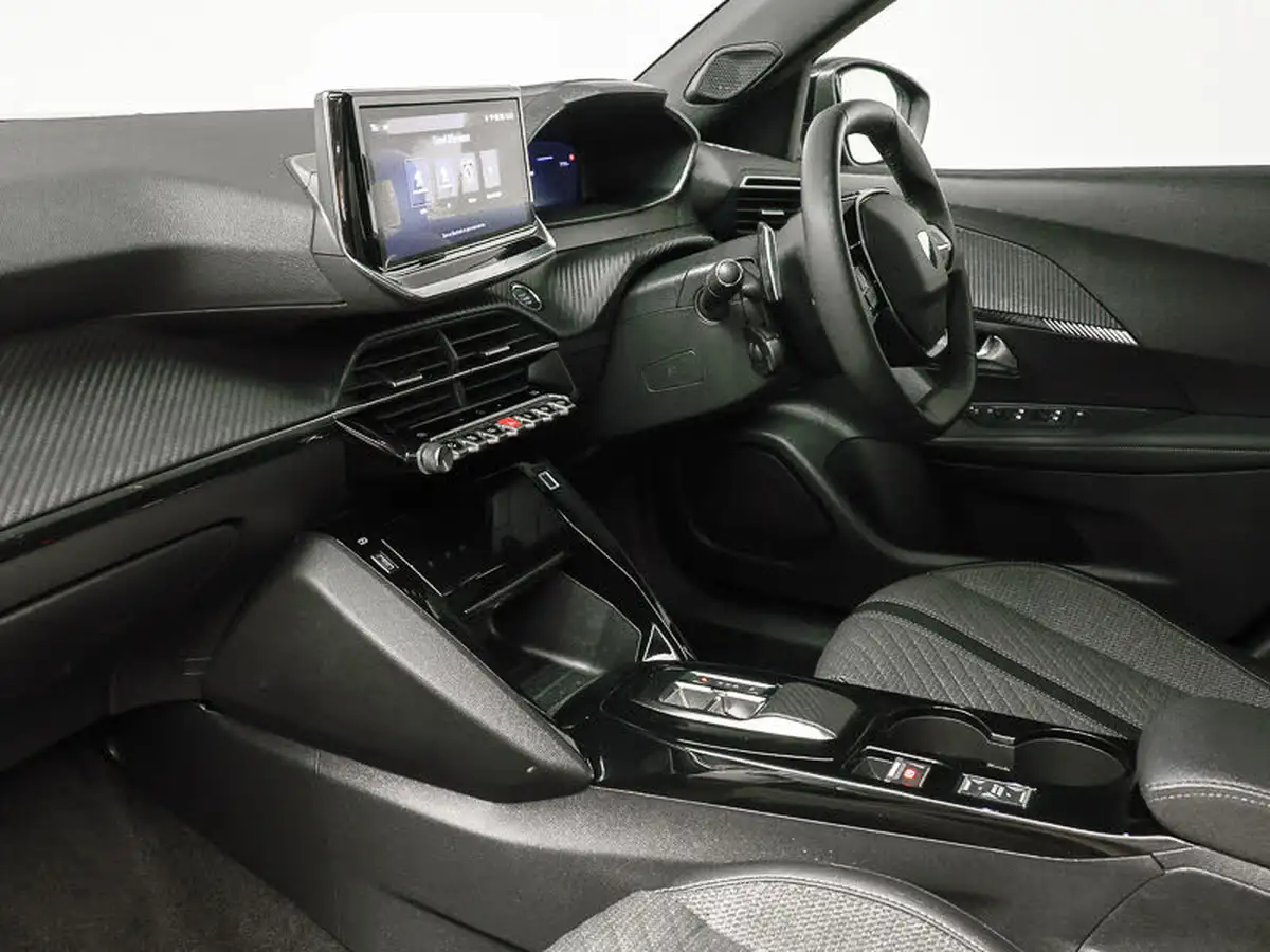2023-peugeot-2008-suv-12-puretech-allure-eat8-big-15