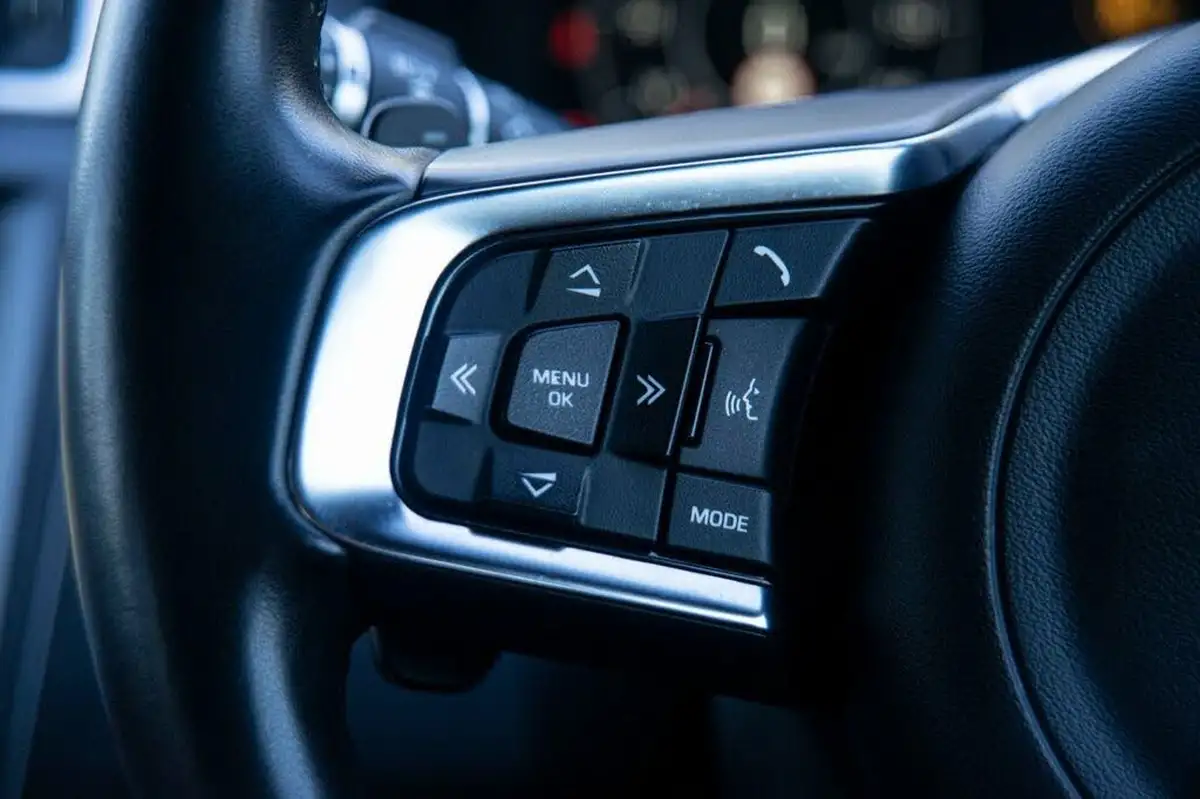 2019-jaguar-e-pace-20-i4d-r-dynamic-hse-180ps-big-11