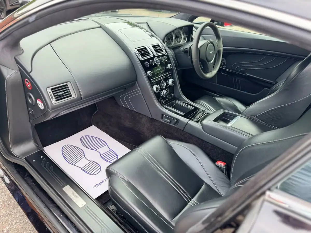 2012-aston-martin-vantage-47-s-coupe-big-44