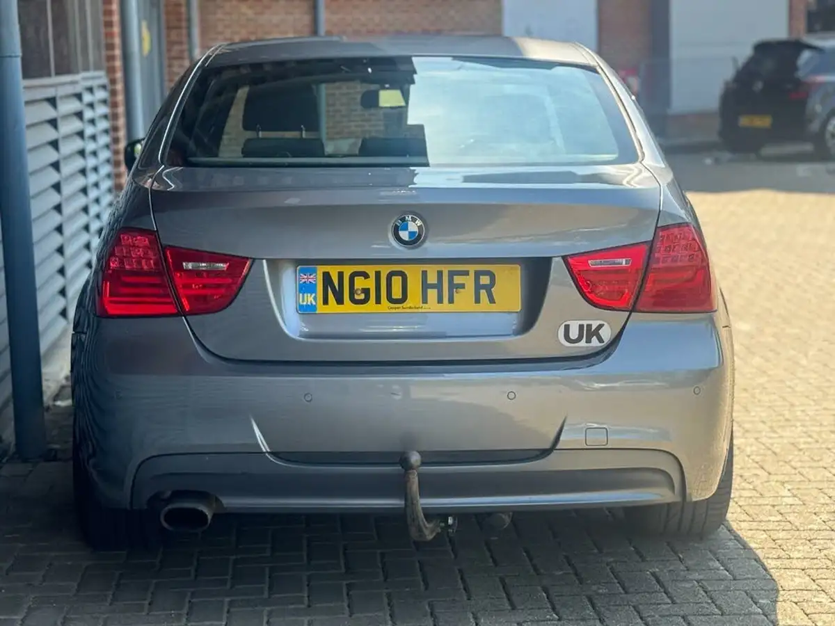 2010-bmw-3-series-20-318i-m-sport-saloon-4d-big-14