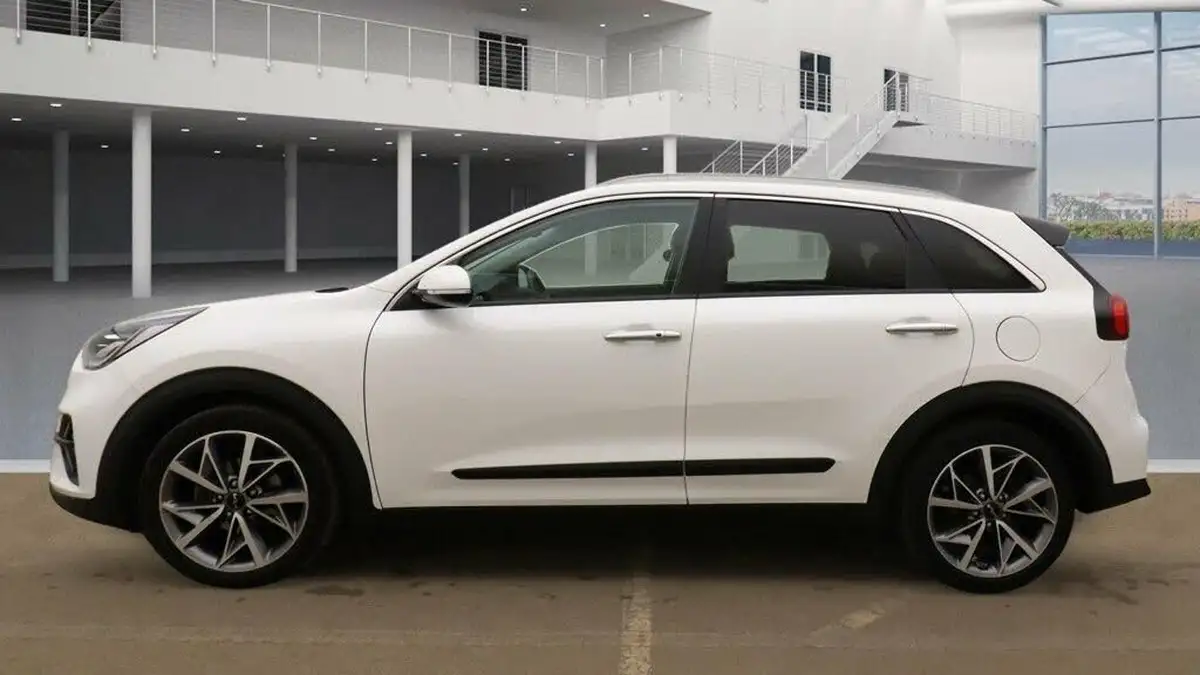 2022-kia-niro-16-gdi-4-139bhp-132kwh-big-5