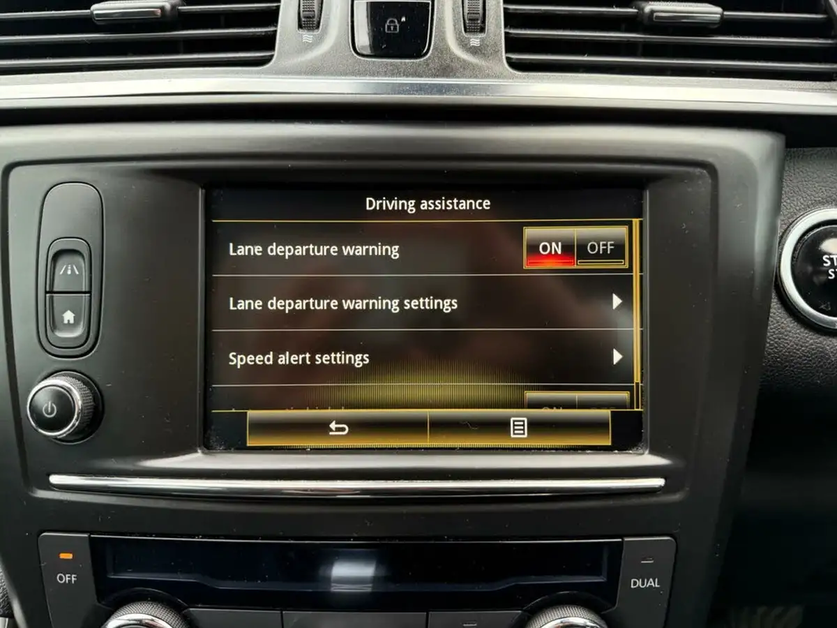 2018-renault-kadjar-15dci-signature-nav-110bhp-station-wagon-edc-auto-big-68