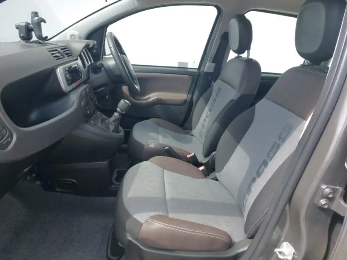 2021-fiat-panda-12-city-cross-big-4