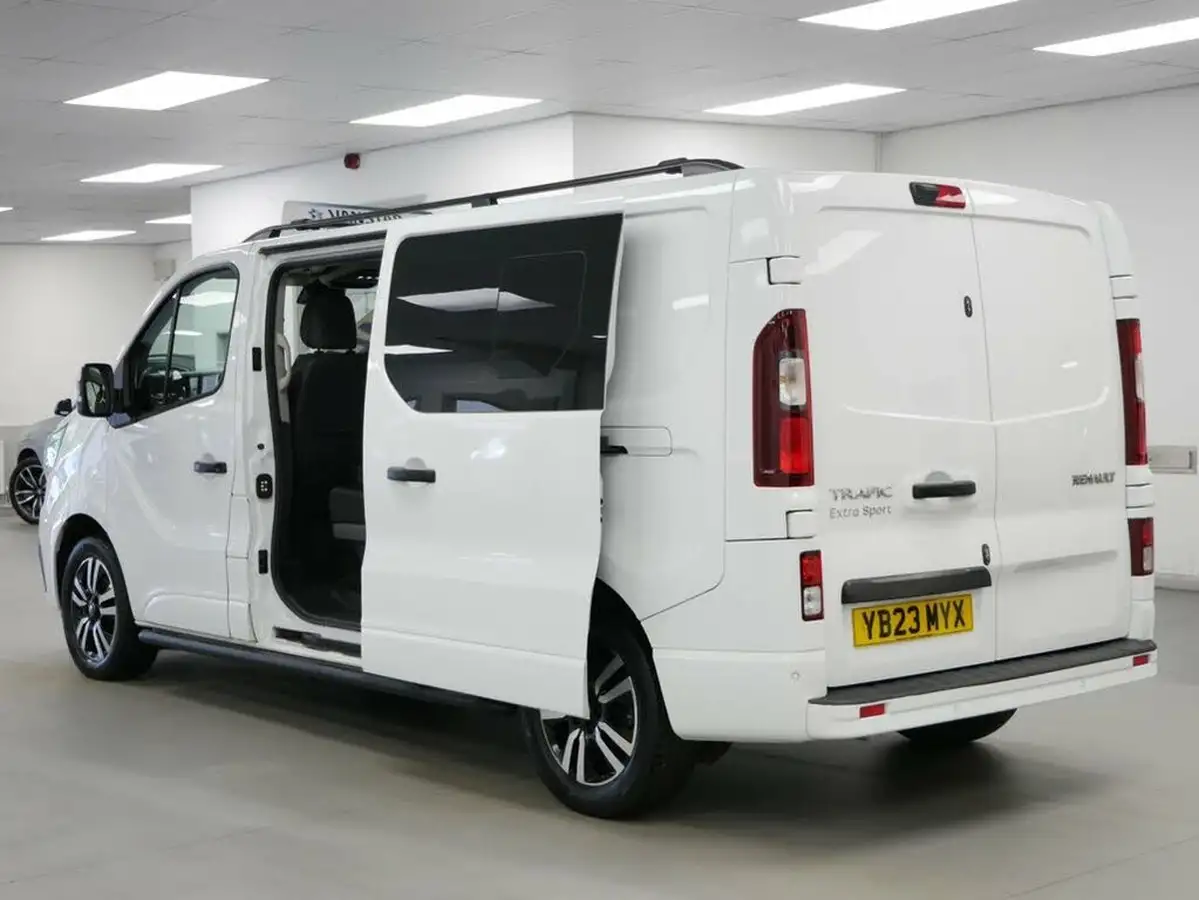 2023-renault-trafic-20dci-ll30-150-extra-sport-eu6e-crew-big-30