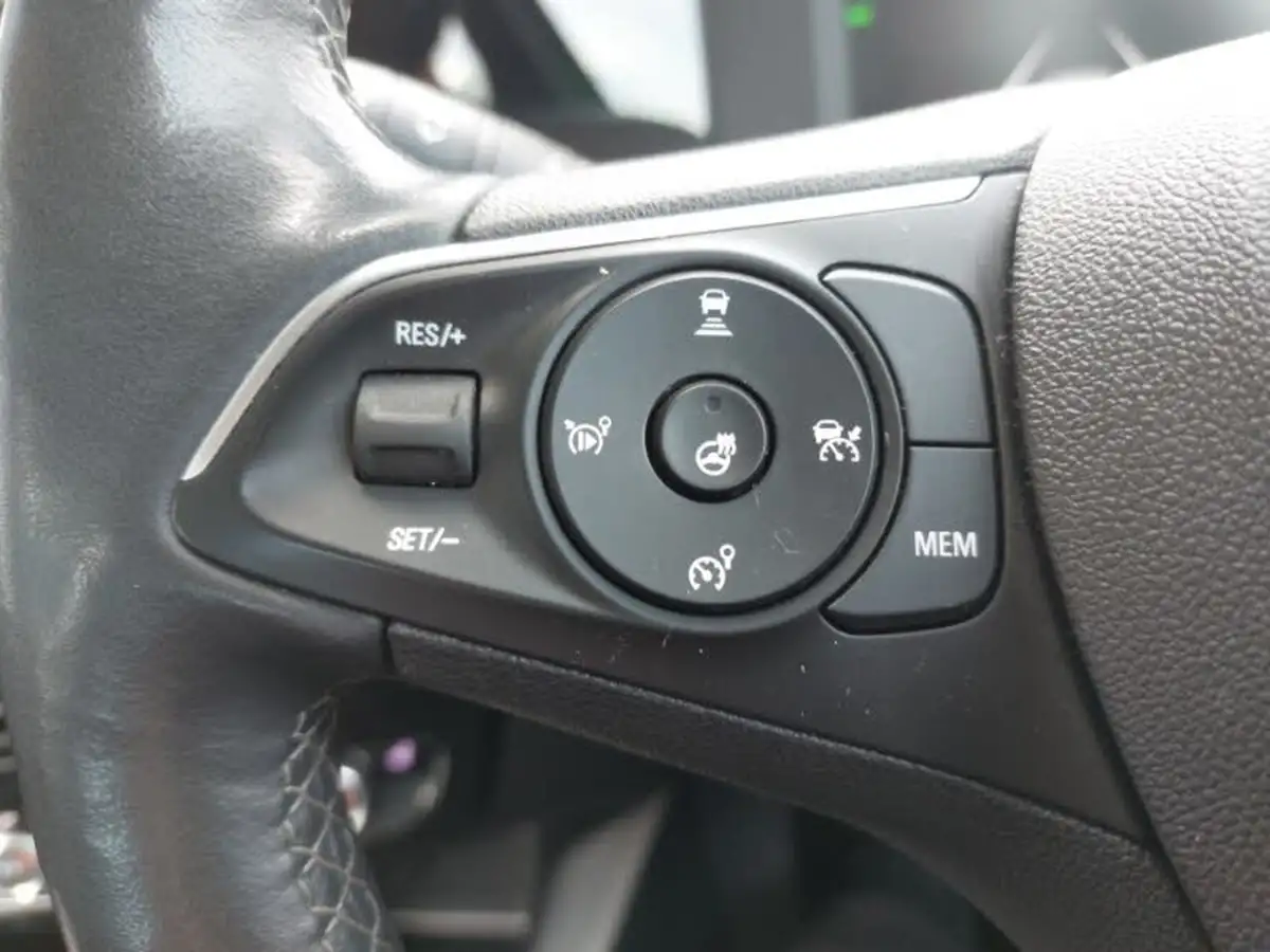 2022-vauxhall-mokka-12-elite-edition-100ps-big-16