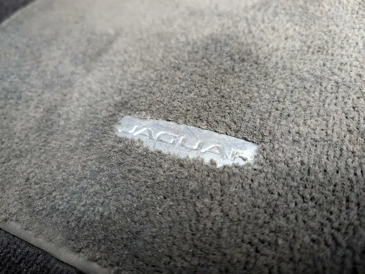 2019-jaguar-i-pace-ev400-se-big-76