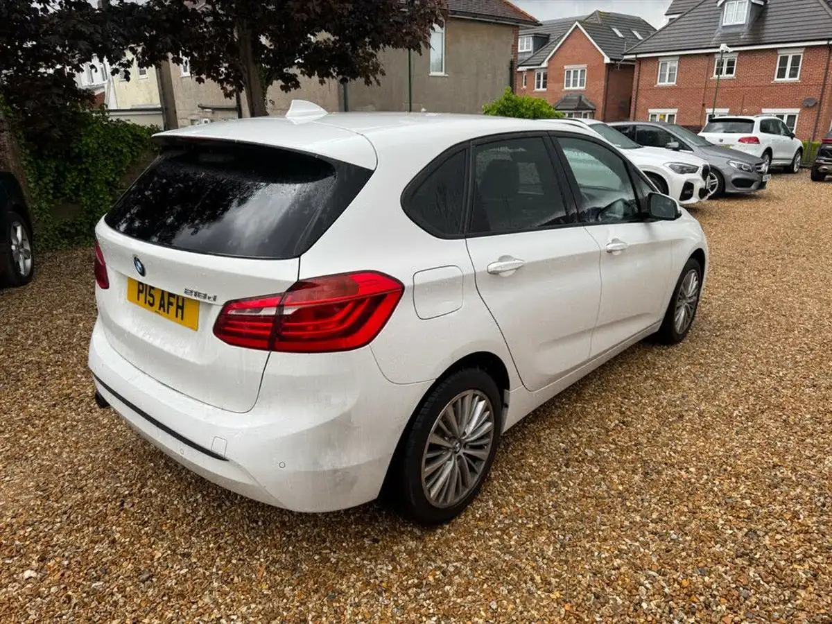 2015-bmw-2-series-20td-218d-sport-150bhp-active-tourer-5d-big-2