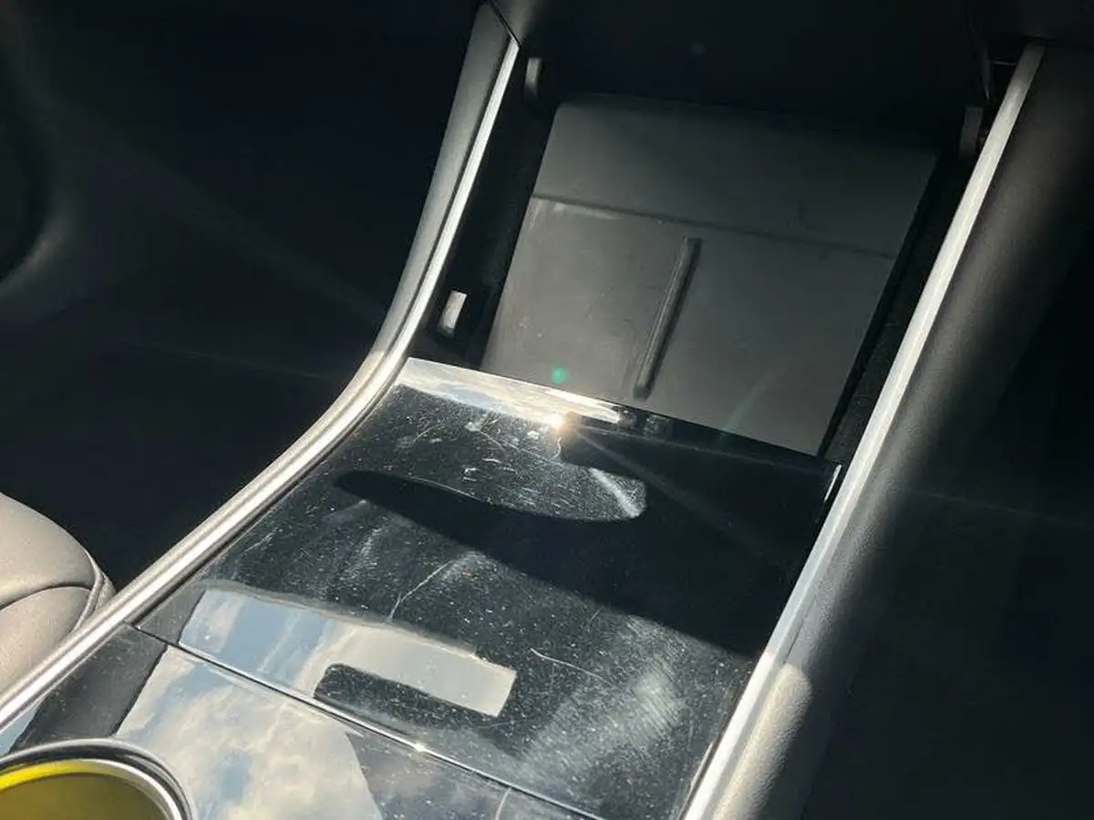 2020-tesla-model-3-e-long-range-big-13