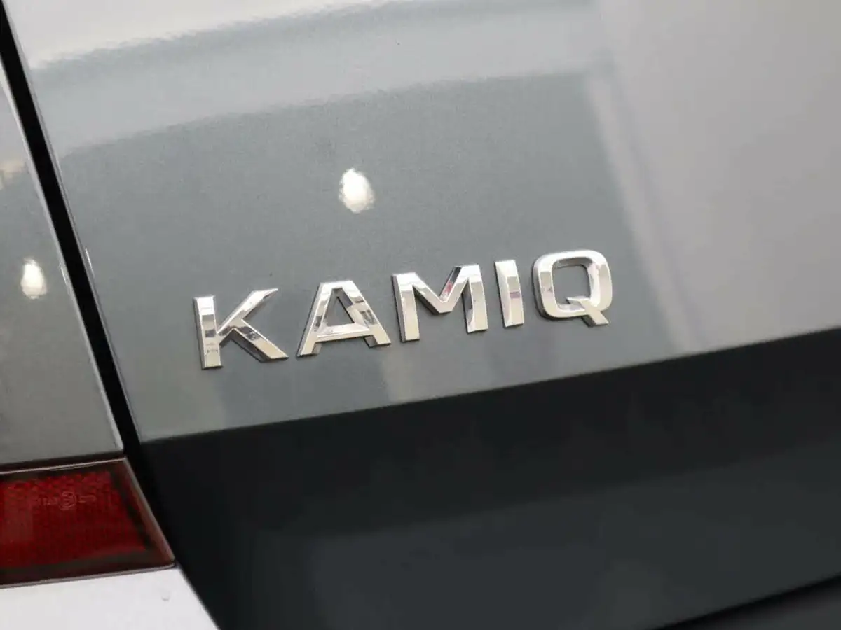 2020-skoda-kamiq-10-tsi-se-l-115ps-big-64