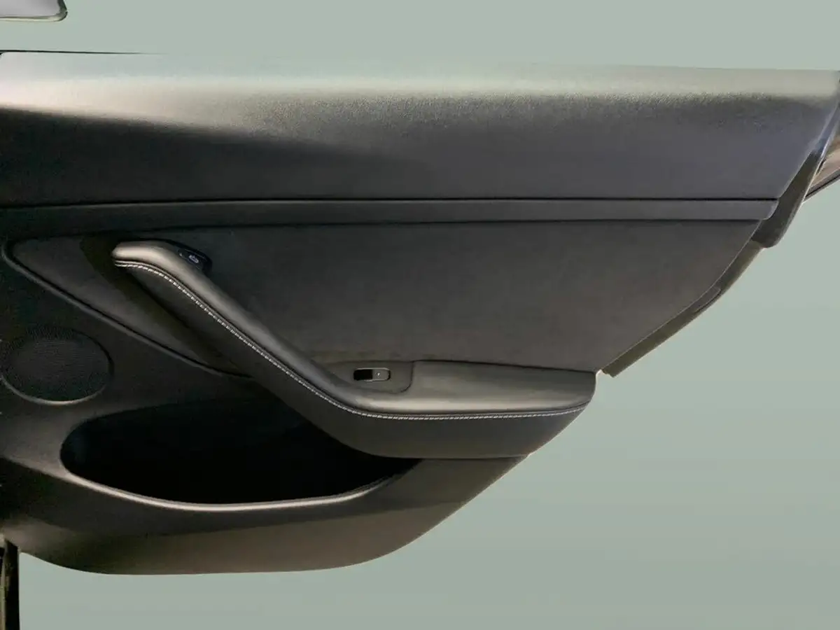 2022-tesla-model-3-e-long-range-big-36