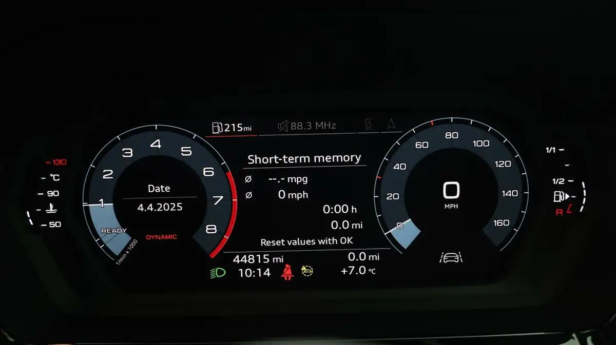 2020-audi-a3-10-30-tfsi-110ps-sportback-5d-big-9