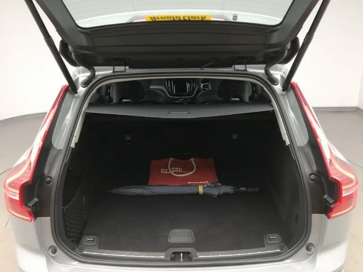 2023-volvo-xc60-20-b5-plus-big-7