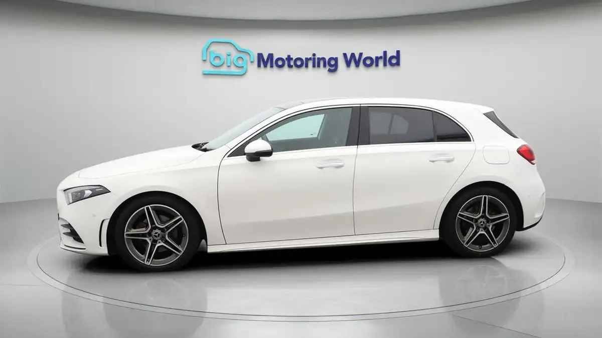2020-mercedes-benz-a-class-13-a200-amg-line-premium-plus-hatchback-5d-7g-dct-big-4