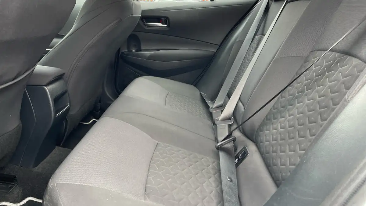 2021-toyota-corolla-18-vvt-i-icon-tech-spare-wheel-hatchback-5d-big-13