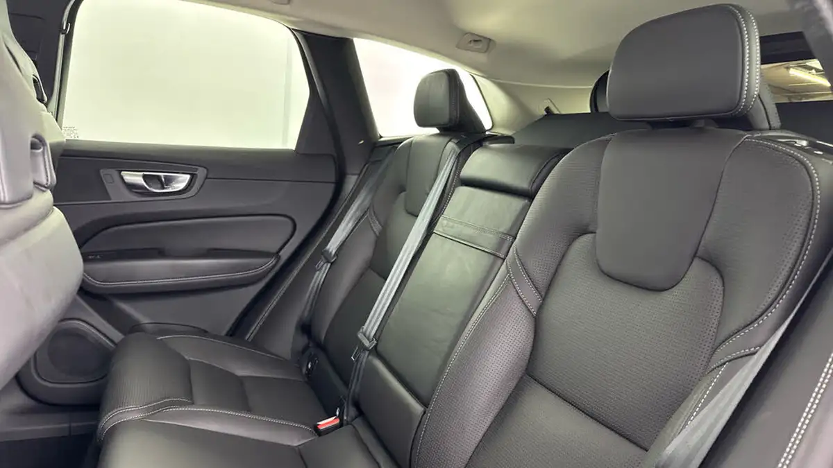 2021-volvo-xc60-20td-b4-inscription-awd-big-13