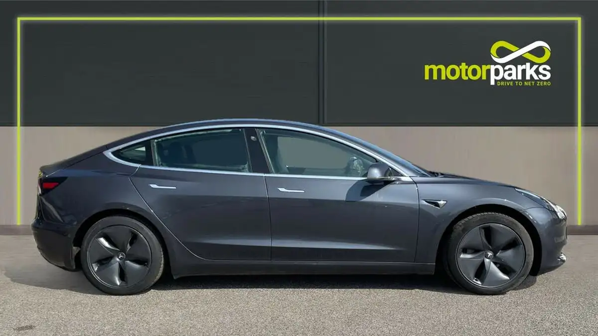 2019-tesla-model-3-e-long-range-4x4-big-1