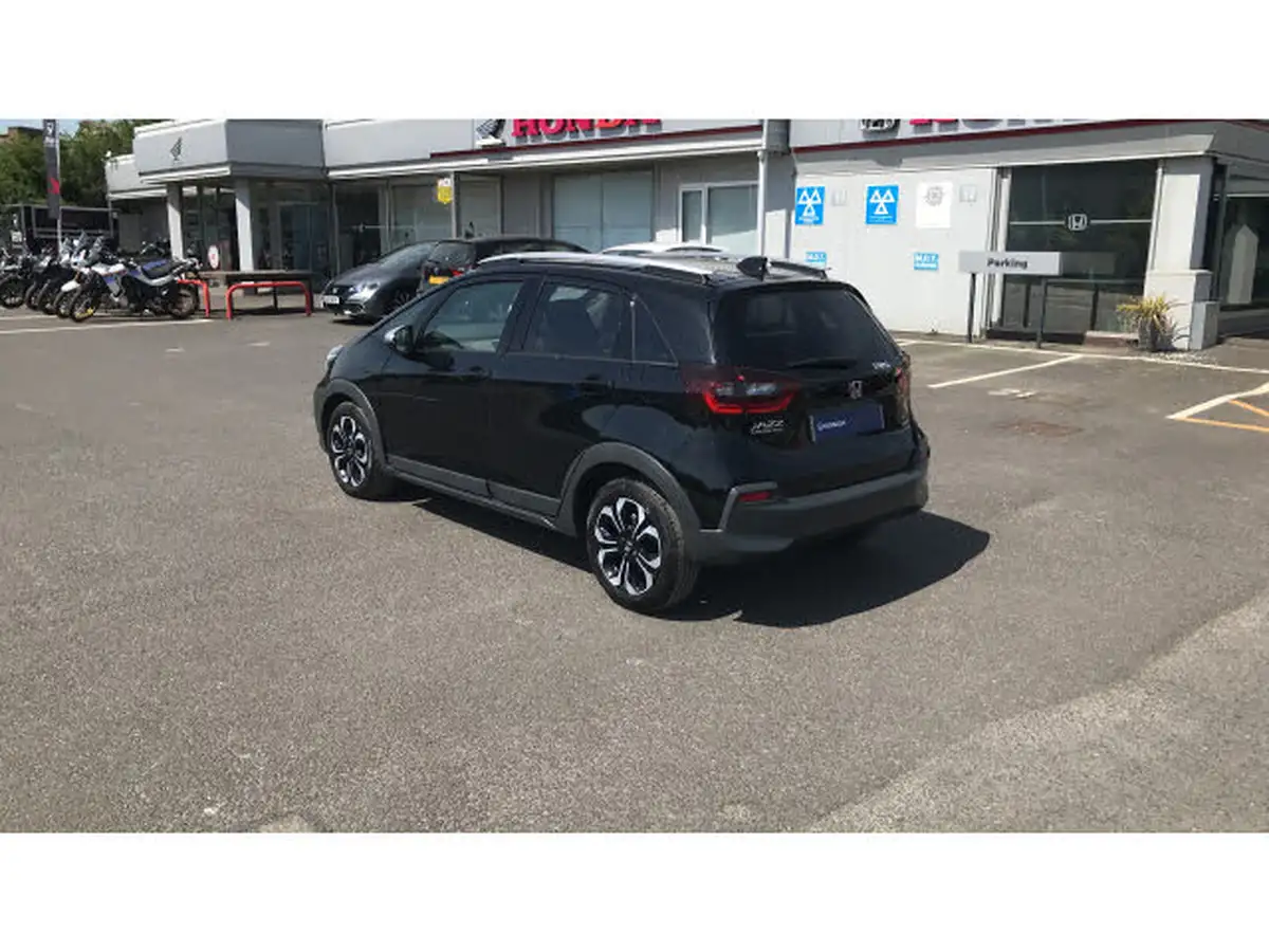 2021-honda-jazz-15-i-mmd-crosstar-ex-109ps-two-tone-big-17