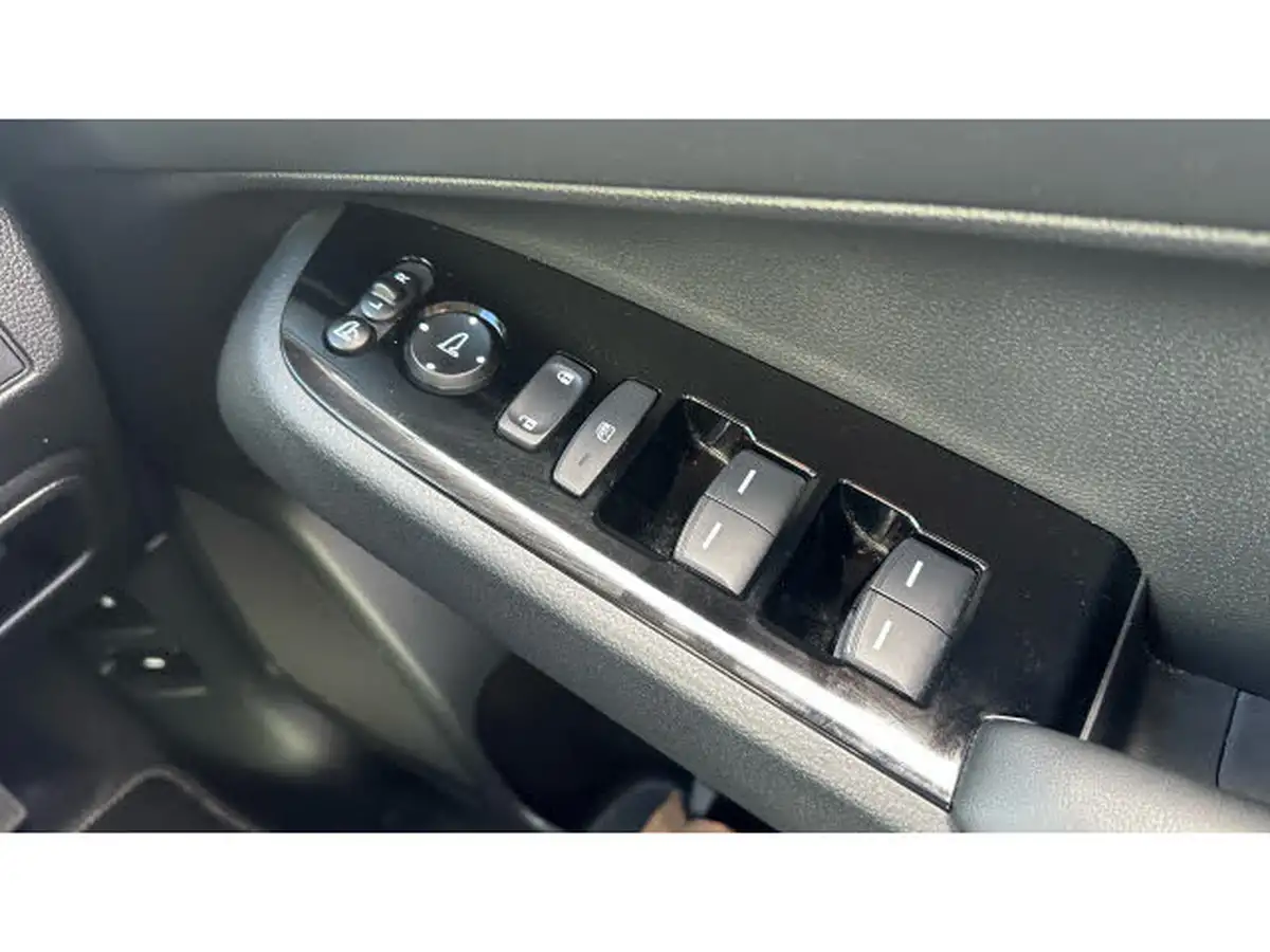 2022-honda-hr-v-15-i-mmd-advance-big-44