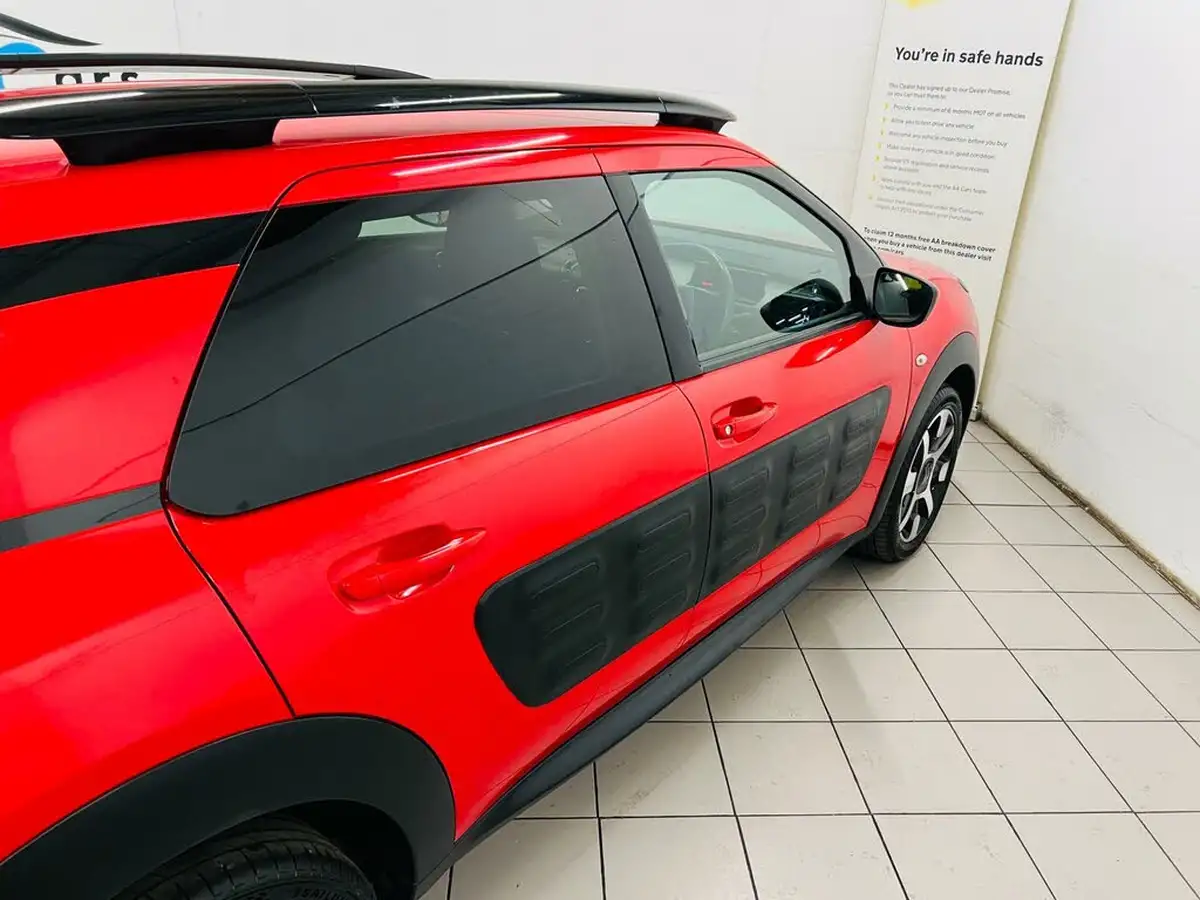 2015-citroen-c4-cactus-12-flair-110ps-ss-big-10