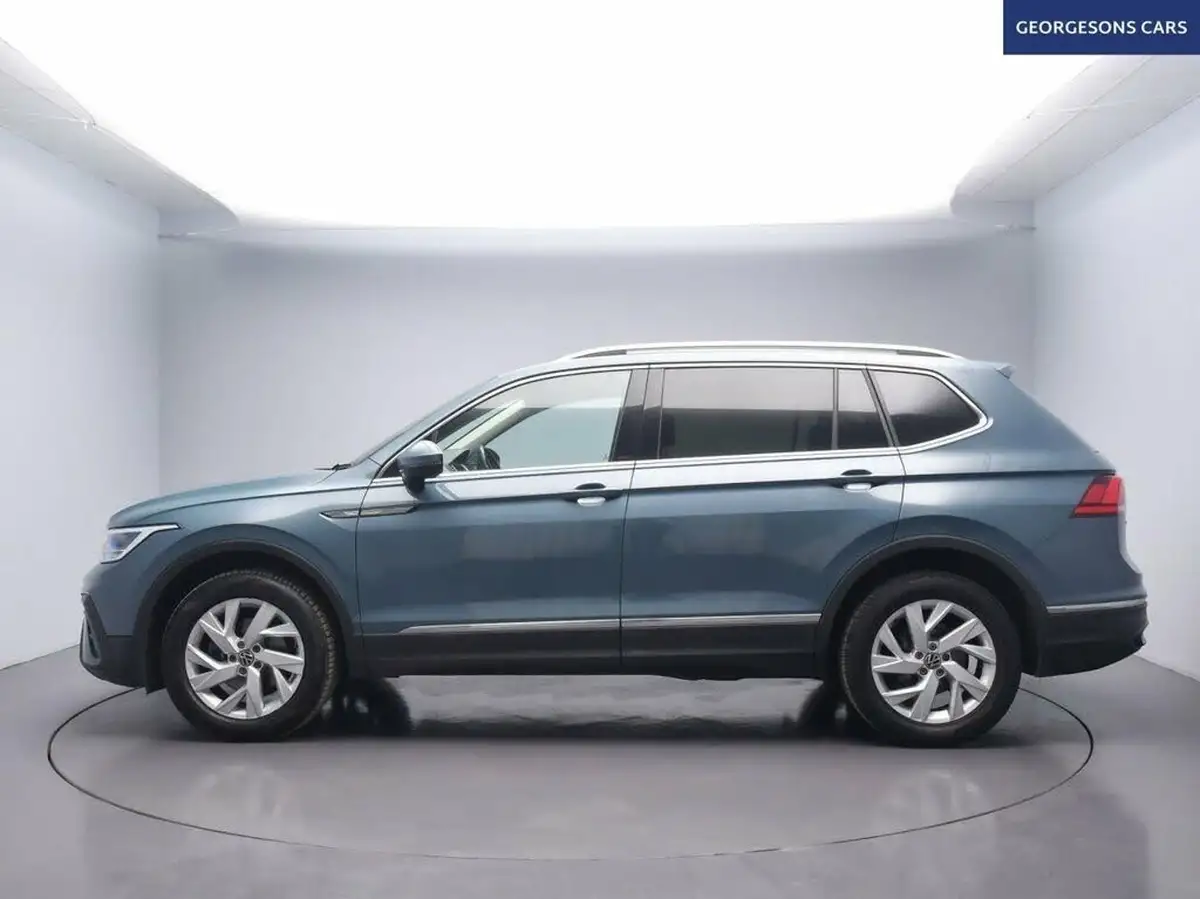 2022-volkswagen-tiguan-allspace-15-tsi-life-big-2