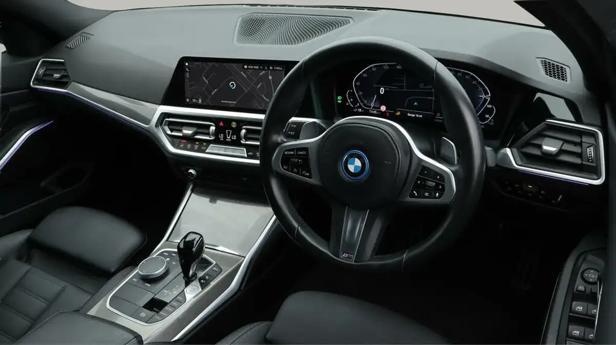 2021-bmw-3-series-20-330e-m-sport-pro-edition-saloon-4d-big-9