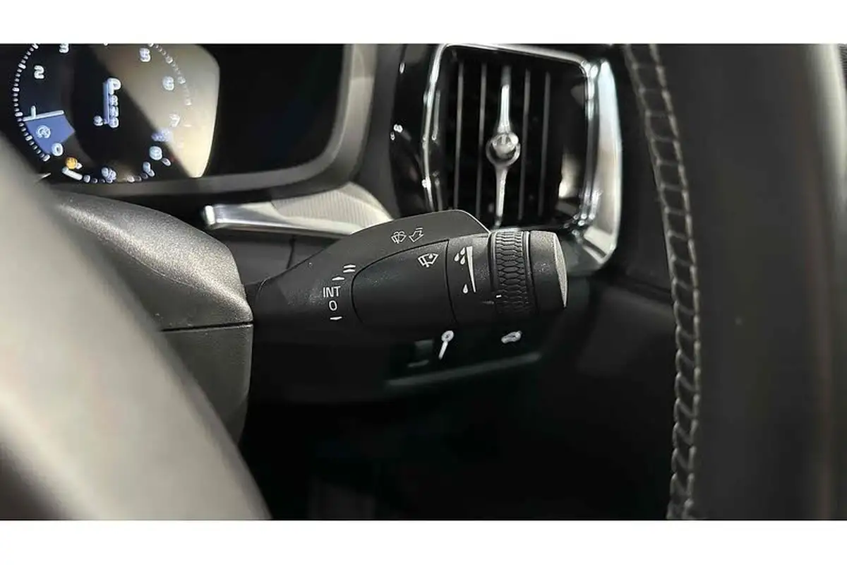 2019-volvo-s60-20-t5-r-design-plus-big-41