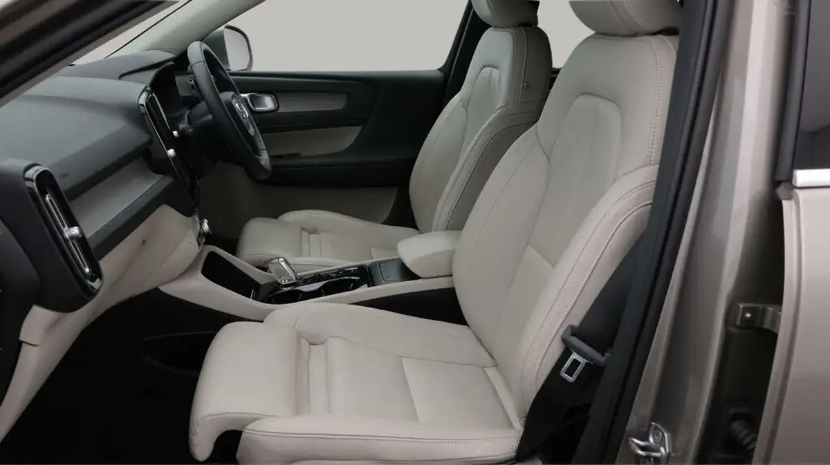 2020-volvo-xc40-20-b4-inscription-pro-big-14