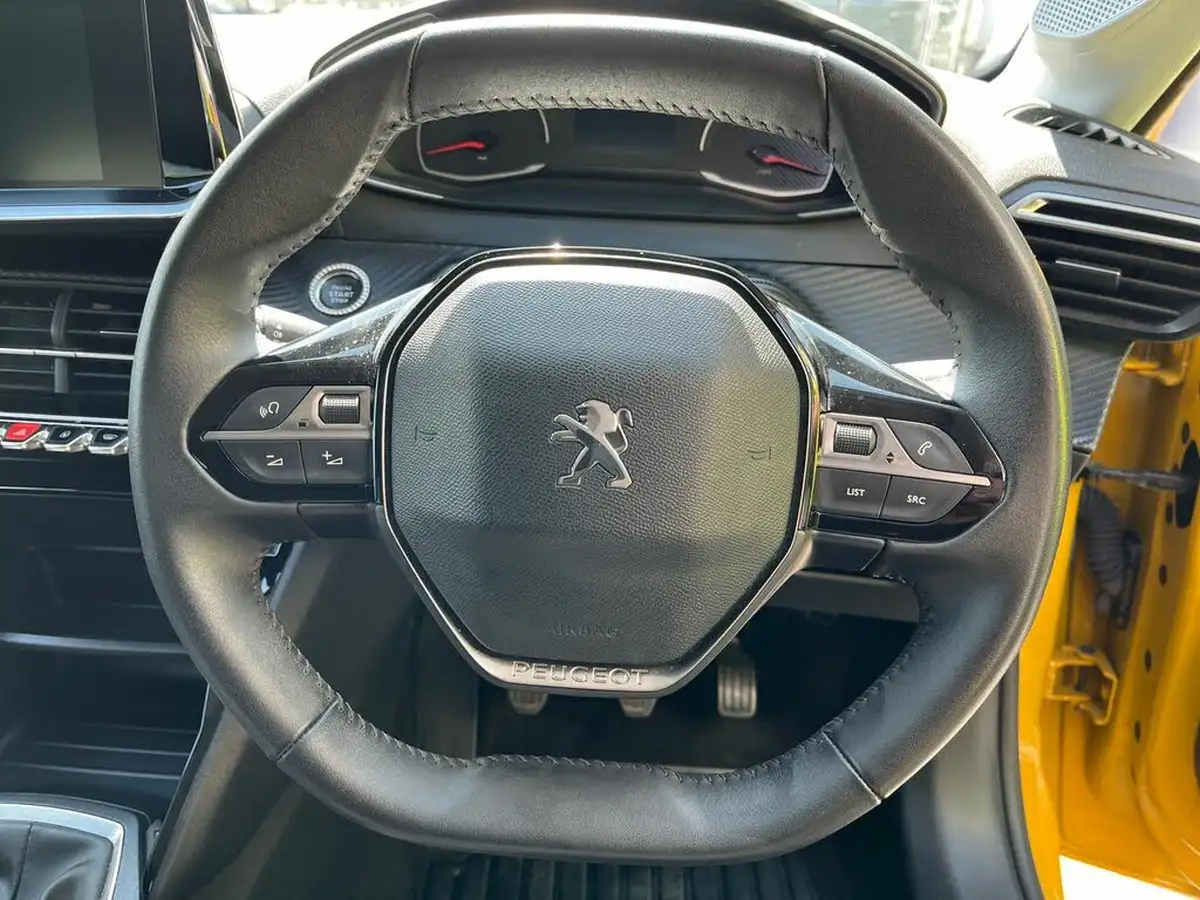 2022-peugeot-208-12-puretech-active-premium-75ps-big-26