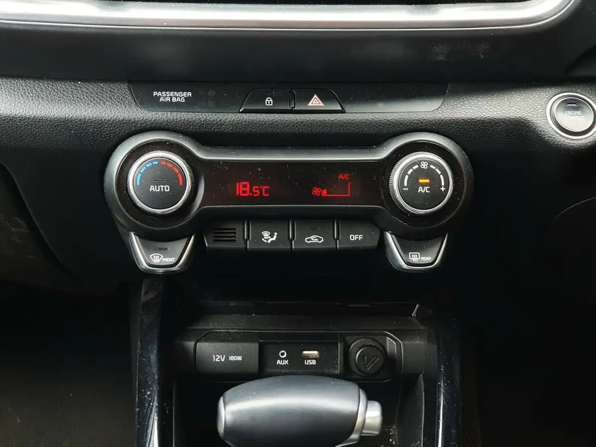 2019-kia-stonic-10-t-gdi-4-dct-big-15