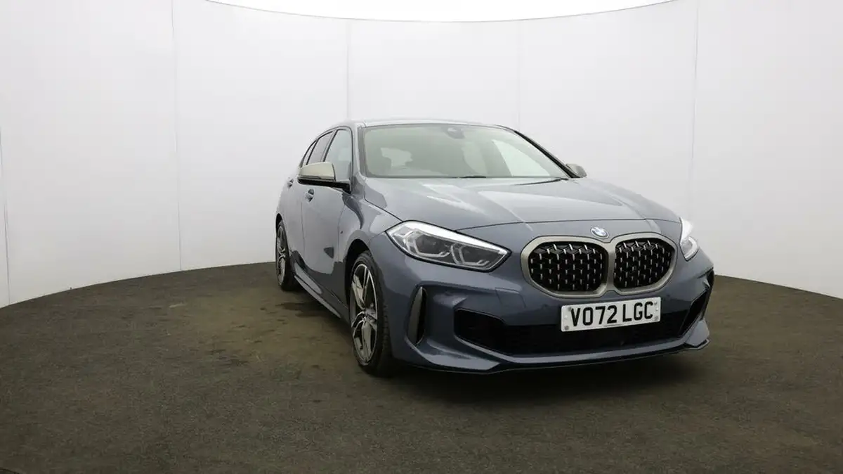 2022-bmw-1-series-20-m135i-xdrive-big-36